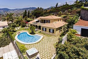 Vila Eucalipto by An Island Apart