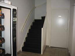 Guest House Amsterdam - Hostel