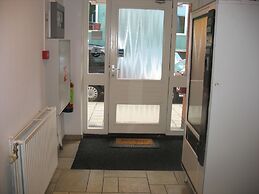 Guest House Amsterdam - Hostel