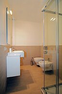 446QA Tonni Danilo - Little Paradise 3