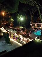Garden Hotel