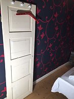 Alsbrogaard Deluxe Bed & Breakfast
