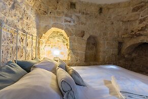 Trullo Pietra Antica