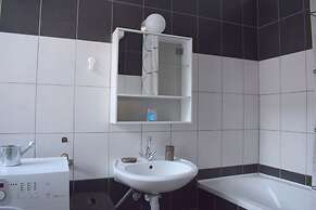 Diamond Astoria 4, Quiet Apartment