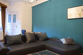 Diamond Astoria 4, Quiet Apartment