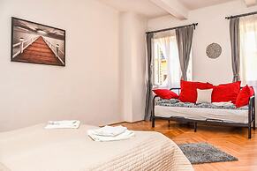 Diamond Astoria 4, Quiet Apartment