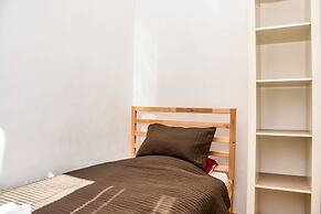 Diamond Astoria 4, Quiet Apartment