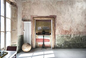 TROTULA CHARMING HOUSE - Julius Studio