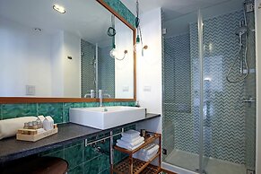 Castello Mezzacapo by Starhost