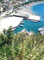 Castello Mezzacapo by Starhost