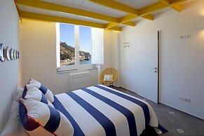 Castello Mezzacapo by Starhost