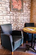 Varad Inn Hostel and Cafe