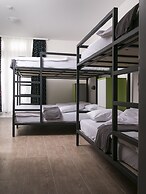 Varad Inn Hostel and Cafe