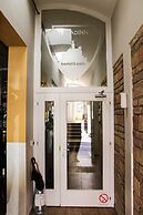 Varad Inn Hostel and Cafe