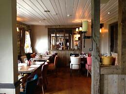 The Crown Pub Dining Rooms