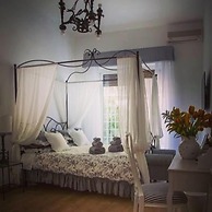 La piazzetta delle regine