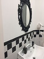 La piazzetta delle regine