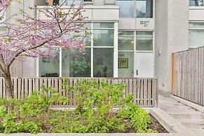 Gorgeous 2 Storey Townhouse