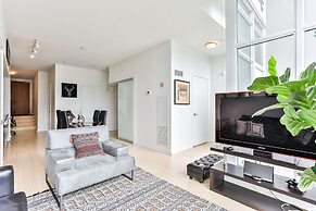 Gorgeous 2 Storey Townhouse