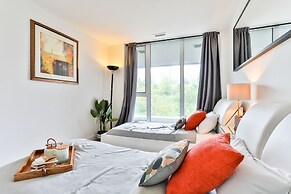 Gorgeous 2 Storey Townhouse