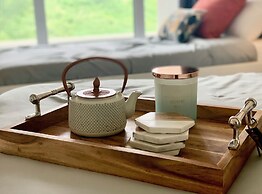 Gorgeous 2 Storey Townhouse