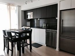 Beautiful Home by Rogers Centre