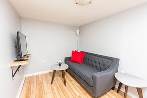 Applewood Suites - The Annex Lofts