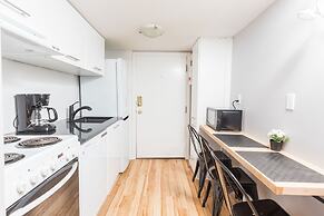 Applewood Suites - The Annex Lofts