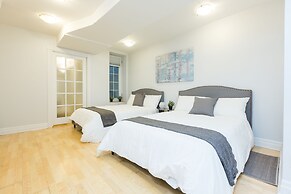 Applewood Suites - Yorkville