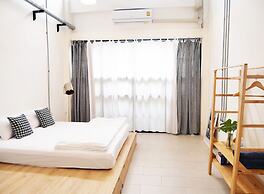 The Companion - Hostel