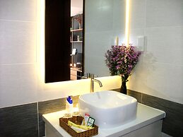 Studio Apartment near Airport