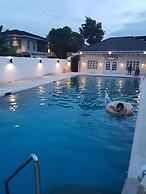Basic Rooms Hotel