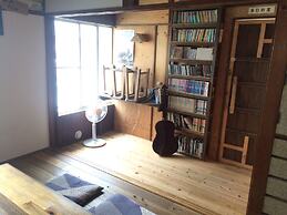 FUJIYA GUEST HOUSE - Hostel