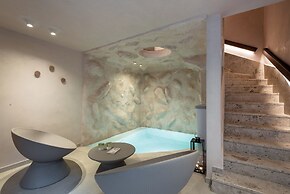 The 48 Suites
