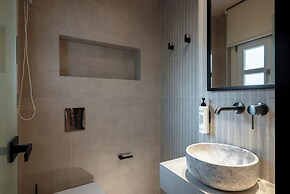 The 48 Suites