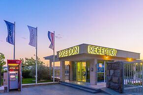 Poseidon Mobile Home Resort - Campsite