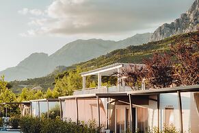 Poseidon Mobile Home Resort - Campsite