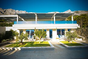 Poseidon Mobile Home Resort - Campsite