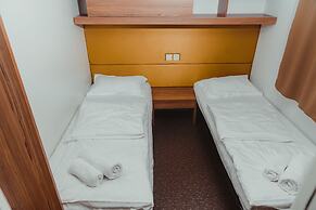 Poseidon Mobile Home Resort - Campsite