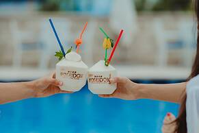 Poseidon Mobile Home Resort - Campsite