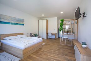 Poseidon Mobile Home Resort - Campsite