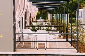 Poseidon Mobile Home Resort - Campsite