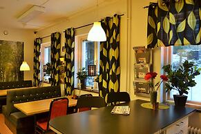 Södra Bergets Vandrarhem - Hostel