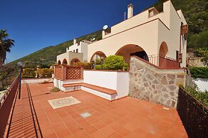 Amami Viaggi - Villa Carolina