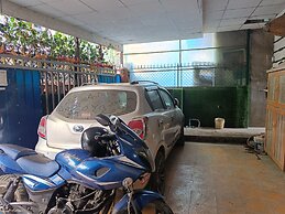 Sara's Backpackers Hotel