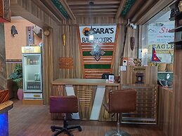 Sara's Backpackers Hotel