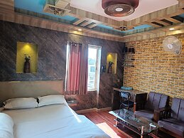 Sara's Backpackers Hotel