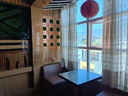 Sara's Backpackers Hotel