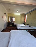 Sara's Backpackers Hotel