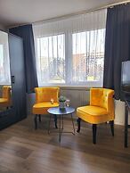 Hotel Löwen  by Mastiff